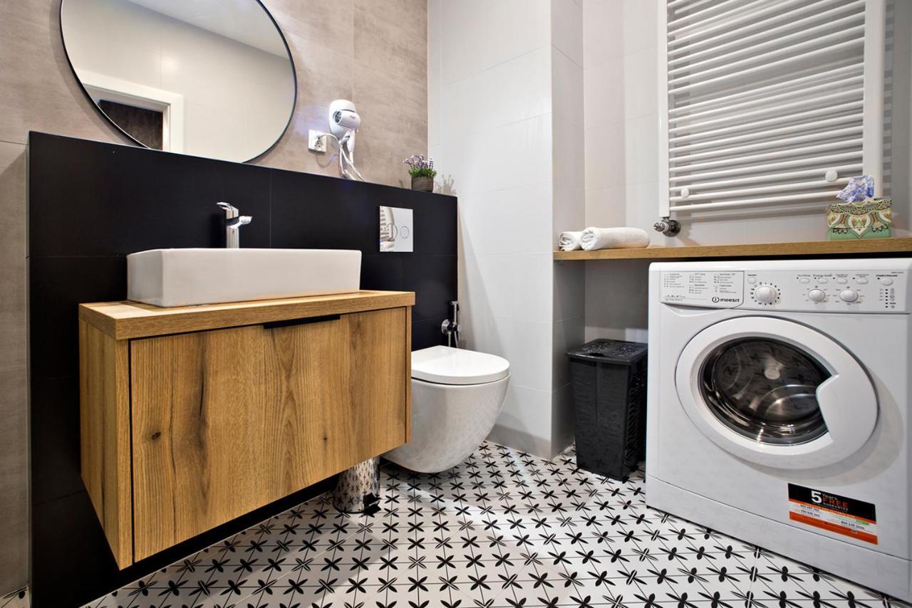 Komputerowa Serviced Apartments By P&O Varşova Dış mekan fotoğraf